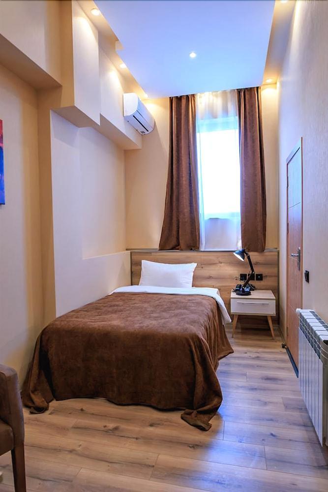 Apartment Georgia Тбилиси Екстериор снимка